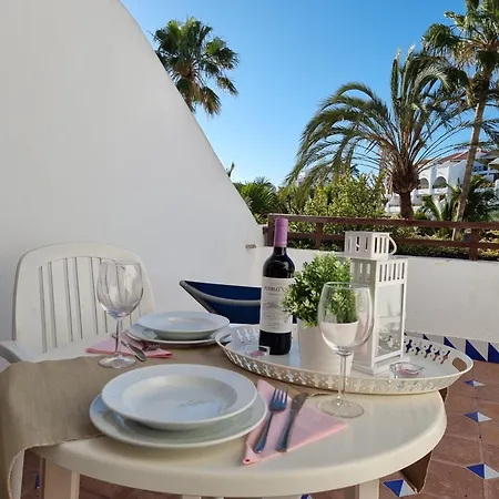 First Sealine Studio No 1 Directly On And Sea, Terrace, Heated Pool, Wifi شقة *